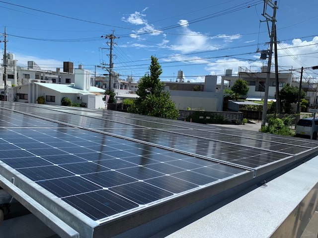 太陽光発電　沖縄市施工写真